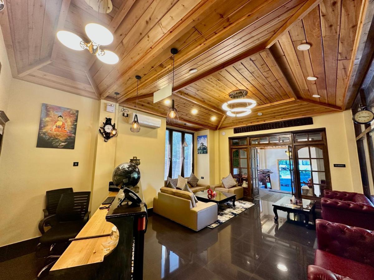 Silver Cloud Hotel Паро Екстериор снимка