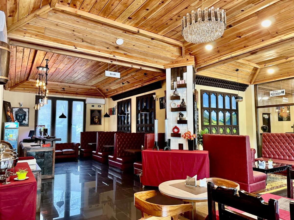 Silver Cloud Hotel Паро Екстериор снимка
